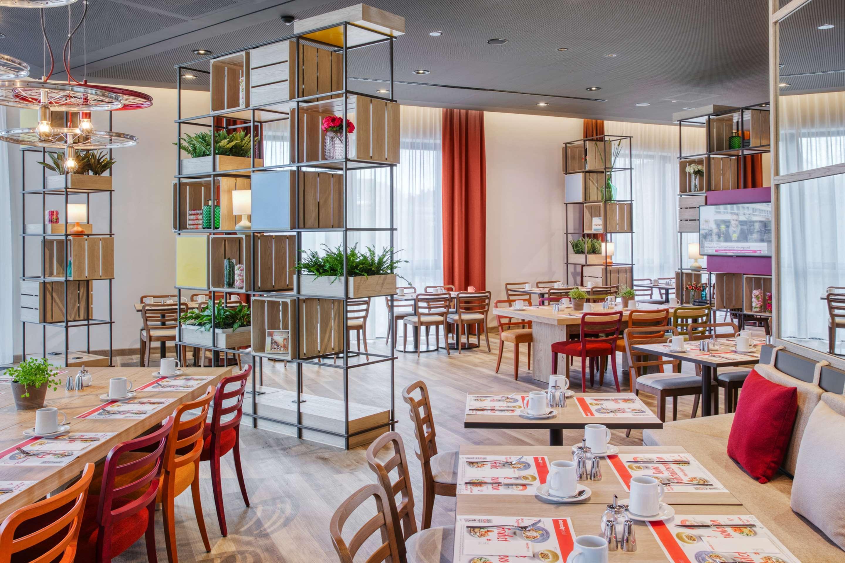 Intercityhotel Hannover Hauptbahnhof-Ost Екстер'єр фото